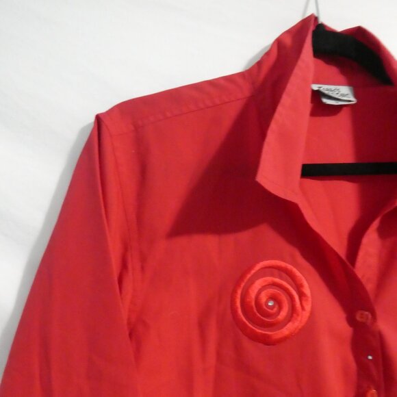 ISAAC'S DESIGNS | large | Red Button Up Blouse - Picture 3 of 16